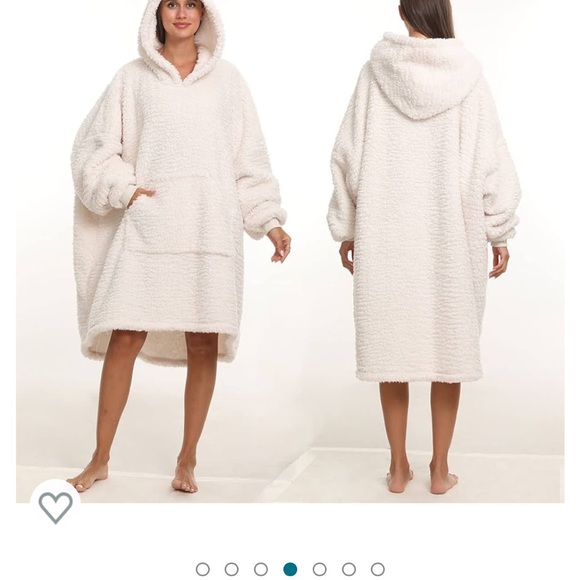 NWT Sherpa Cream Wearable Blanket One Size - Picture 5 of 7